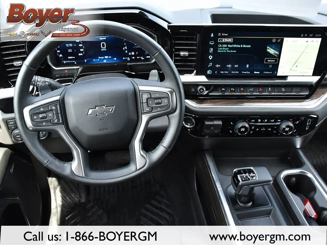 Chevrolet Silverado 1500 - Image 15