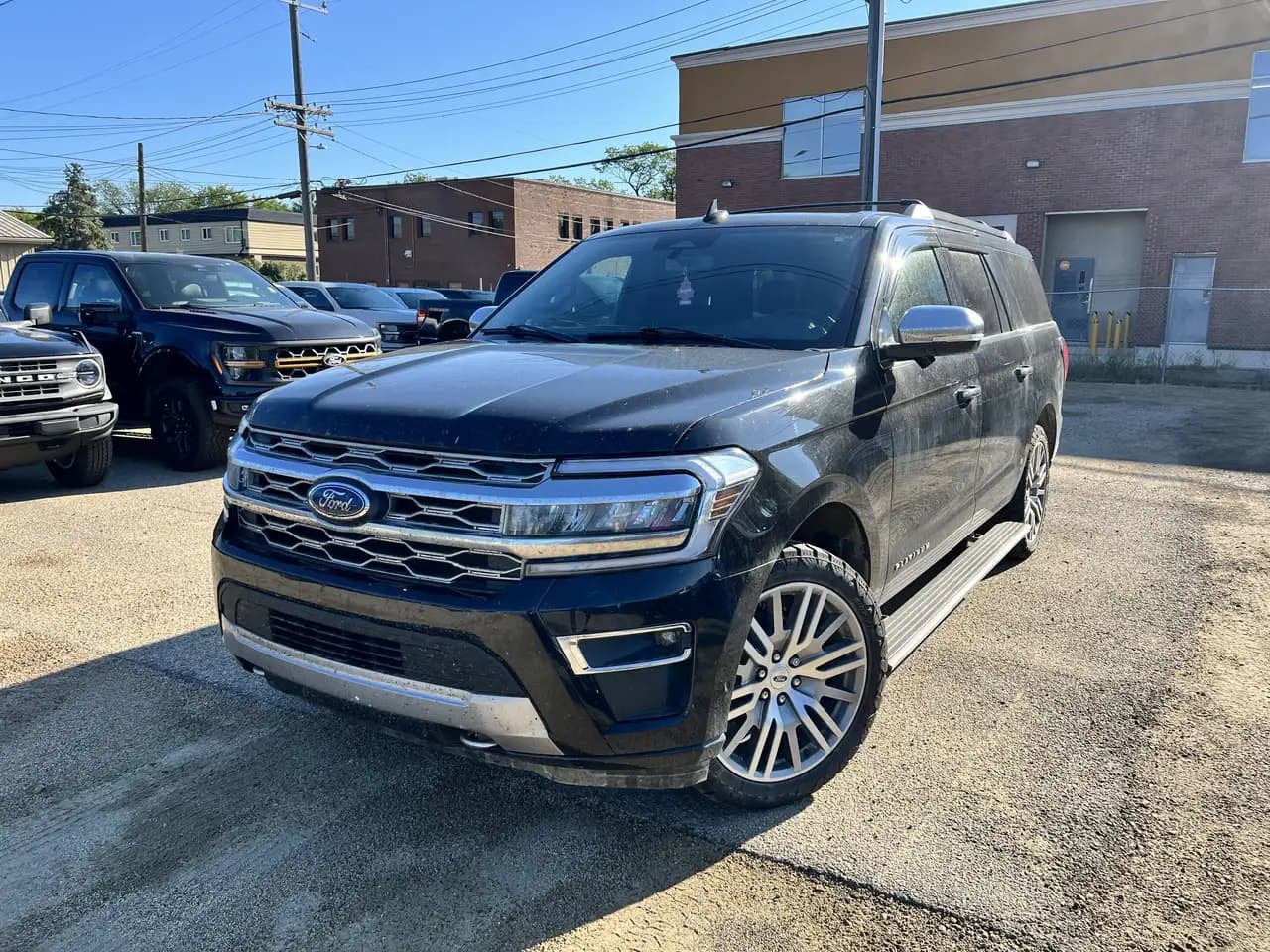 Ford Expedition - Image 2