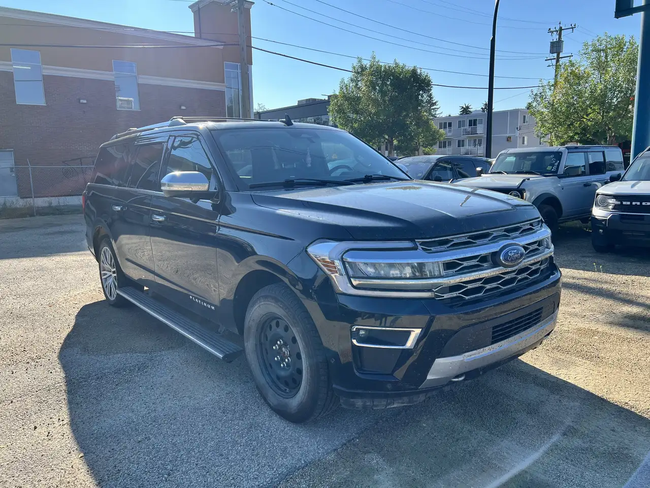 Ford Expedition - Image 10
