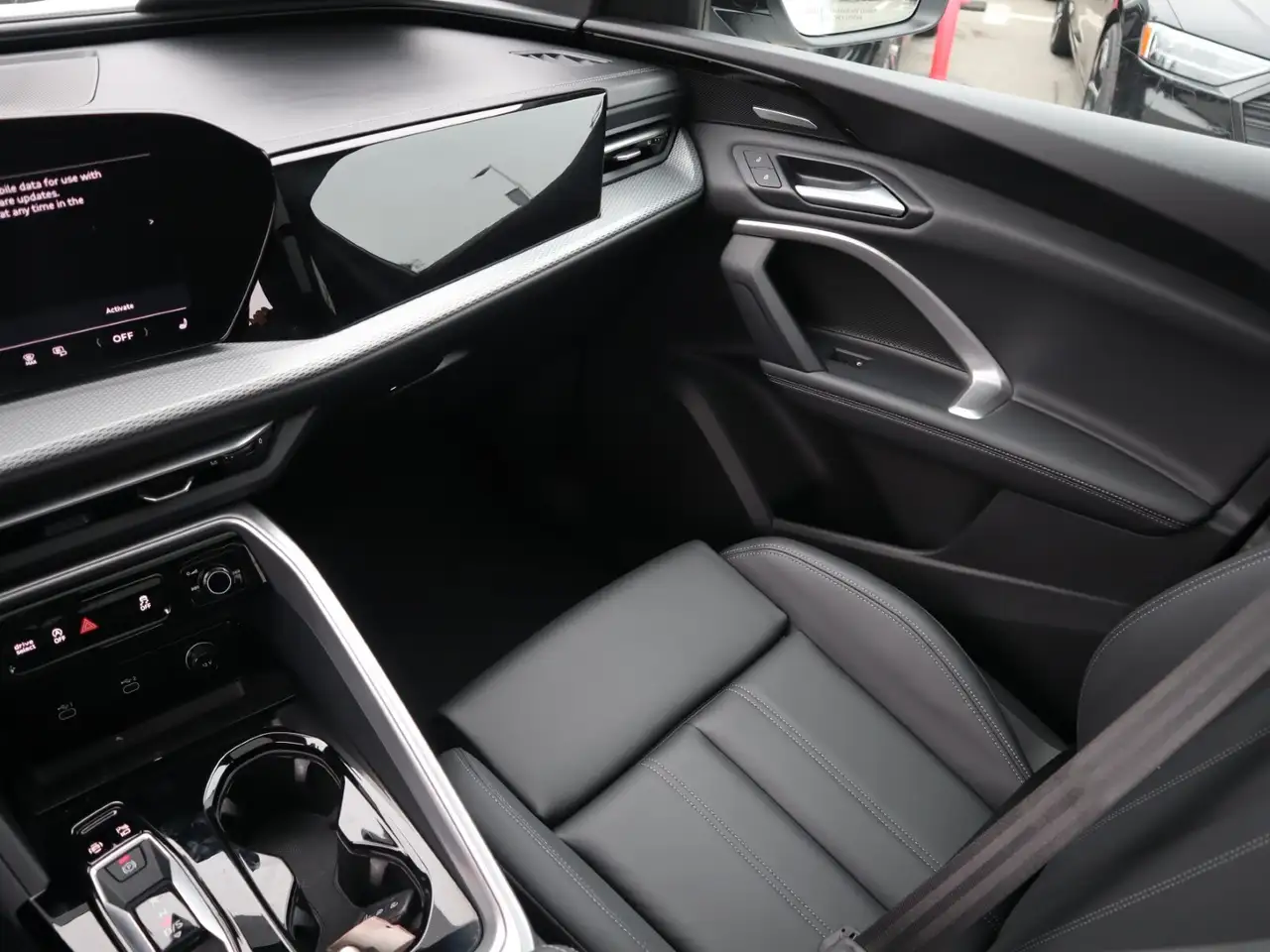 Audi Q5 - Image 13