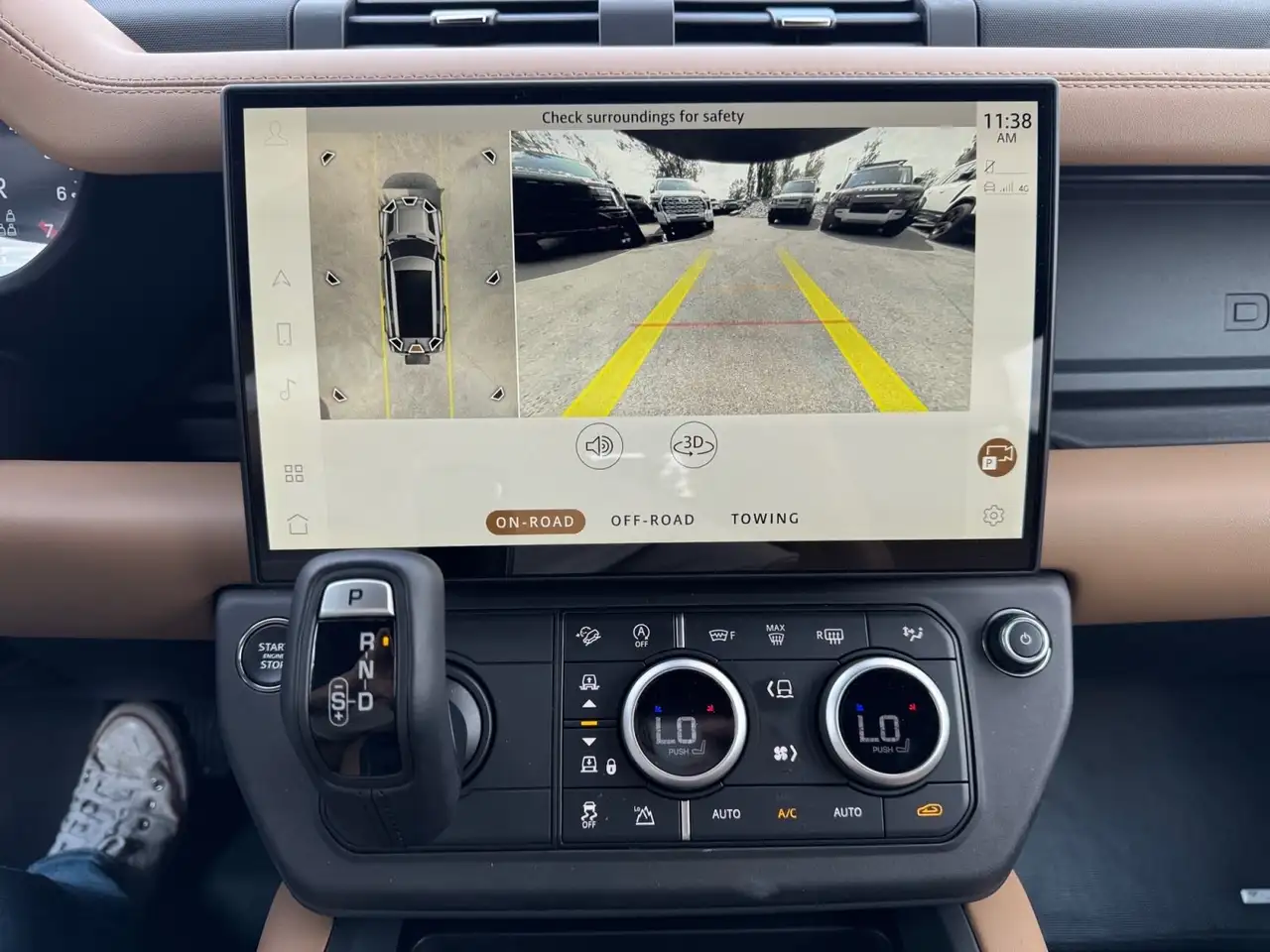 Land Rover Defender - Image 16