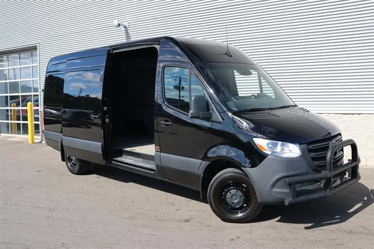 Mercedes-Benz Sprinter - Image 4