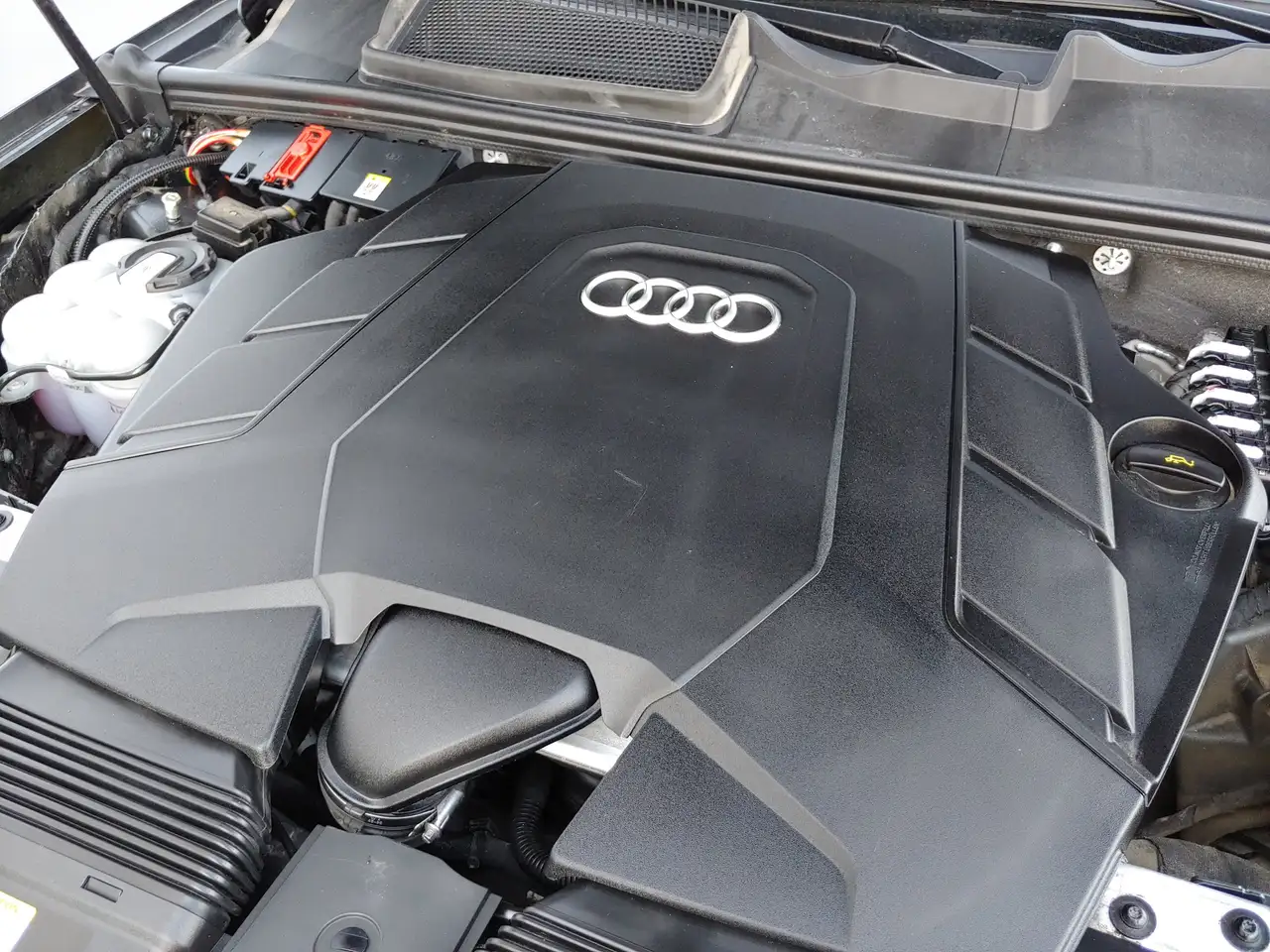 Audi Q7 - Image 40