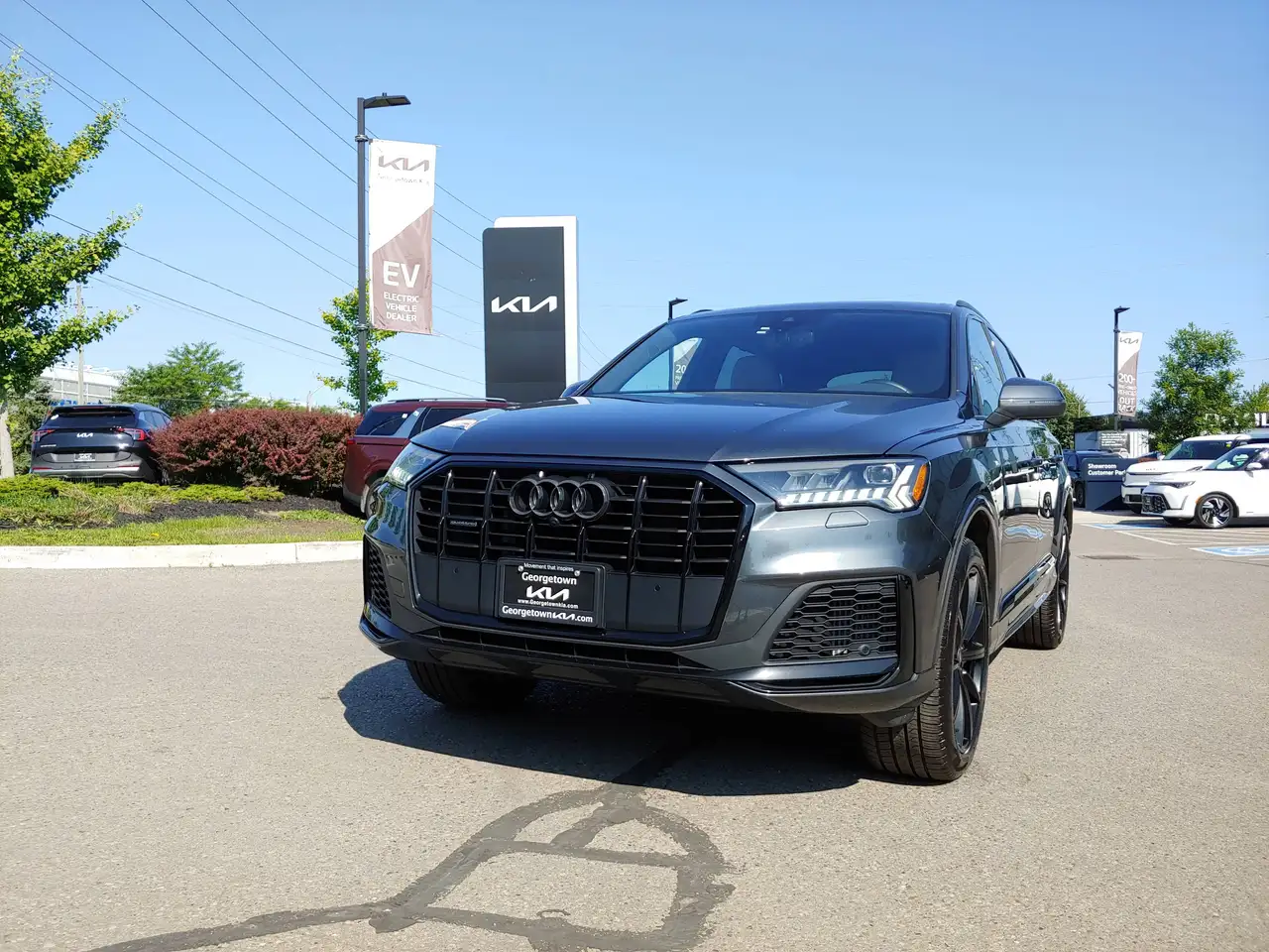 Audi Q7 - Image 4