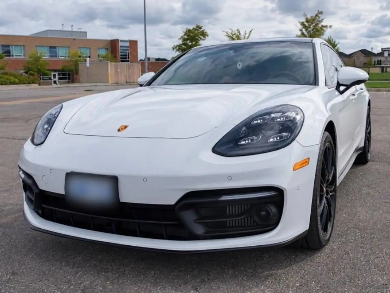 Porsche Panamera - Image 2