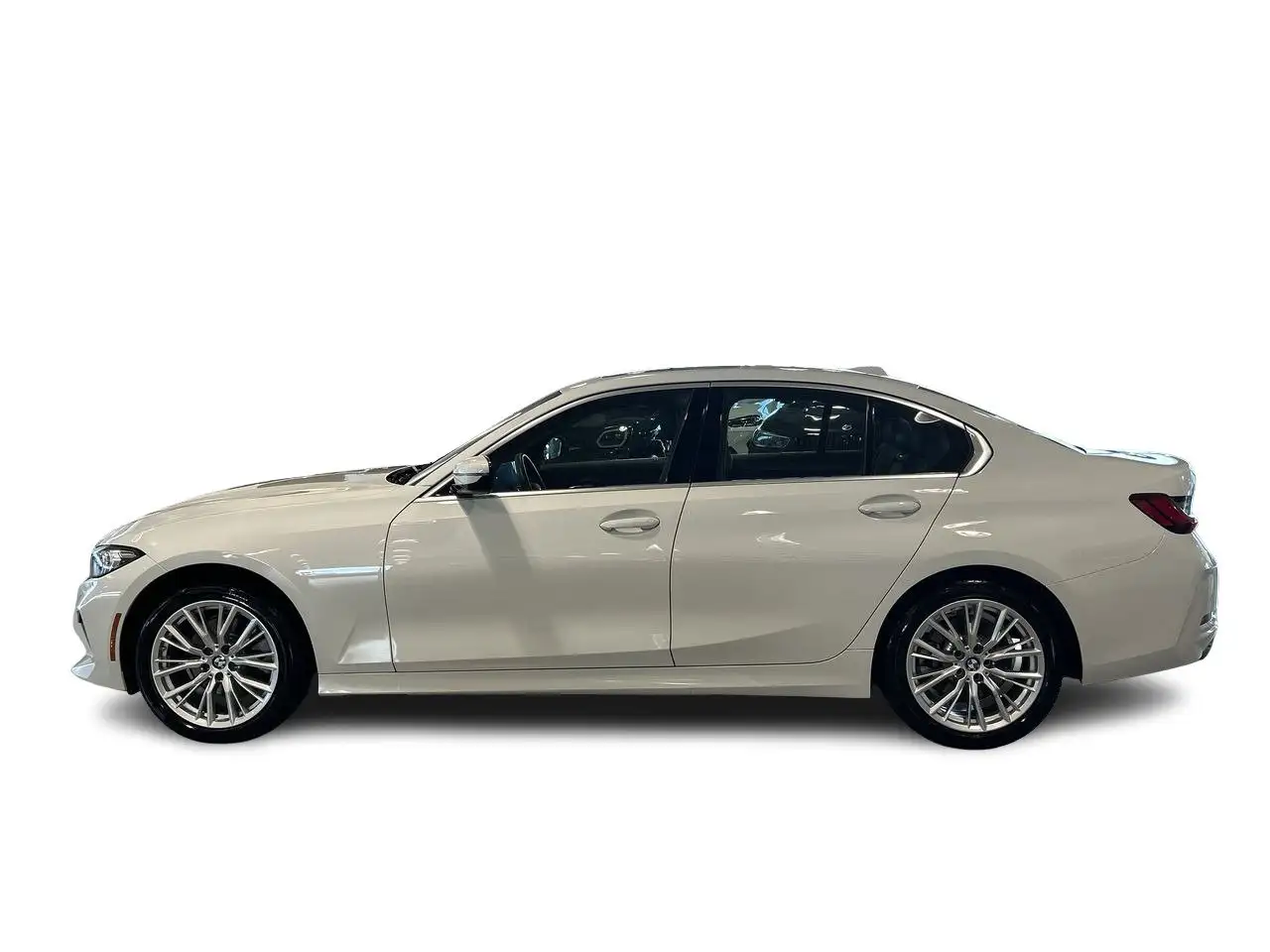 BMW 3 Series - Image 8