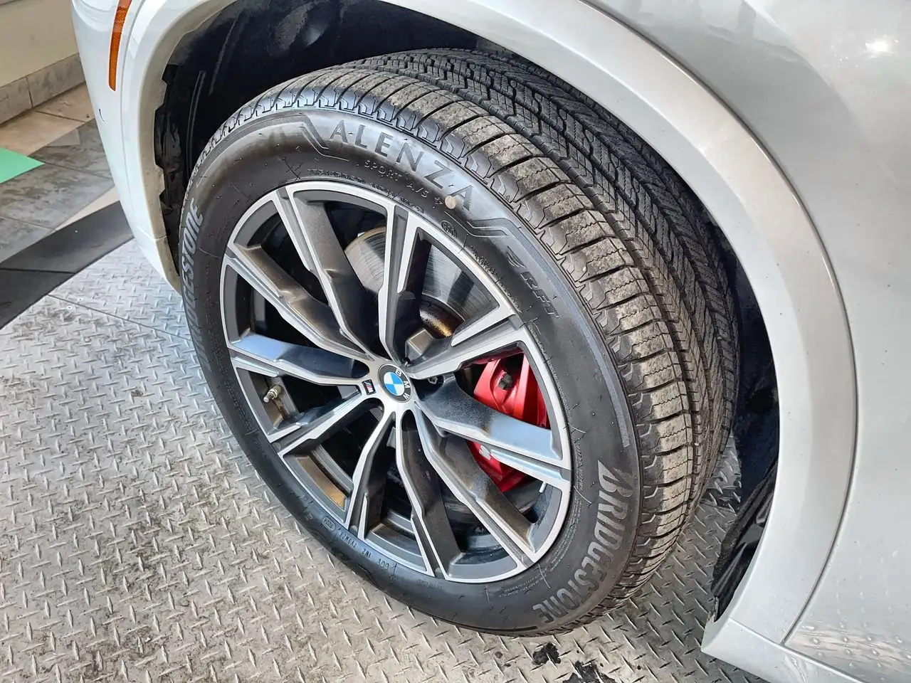 BMW X5 - Image 18
