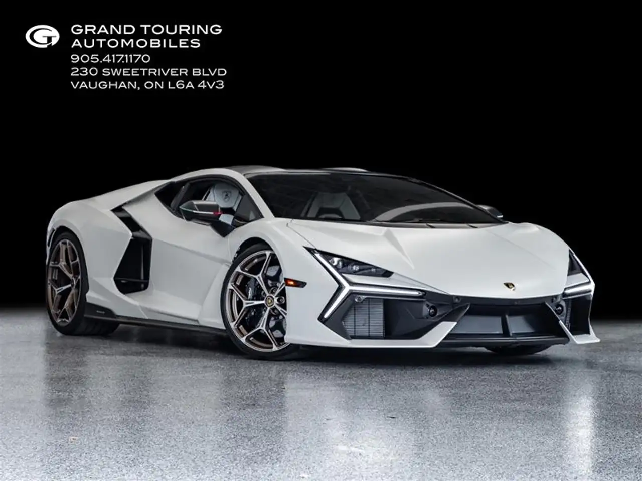 Lamborghini Revuelto
