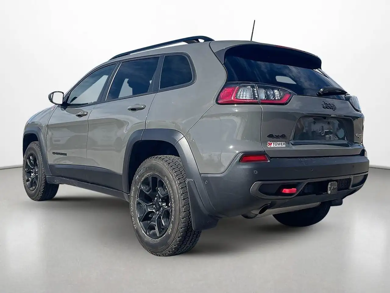 Jeep Cherokee - Image 3