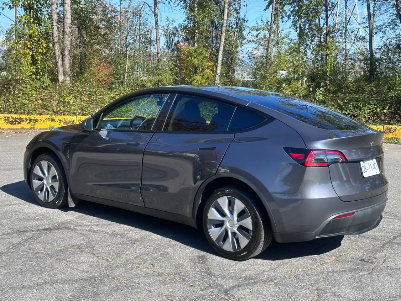 Tesla Model Y - Image 3
