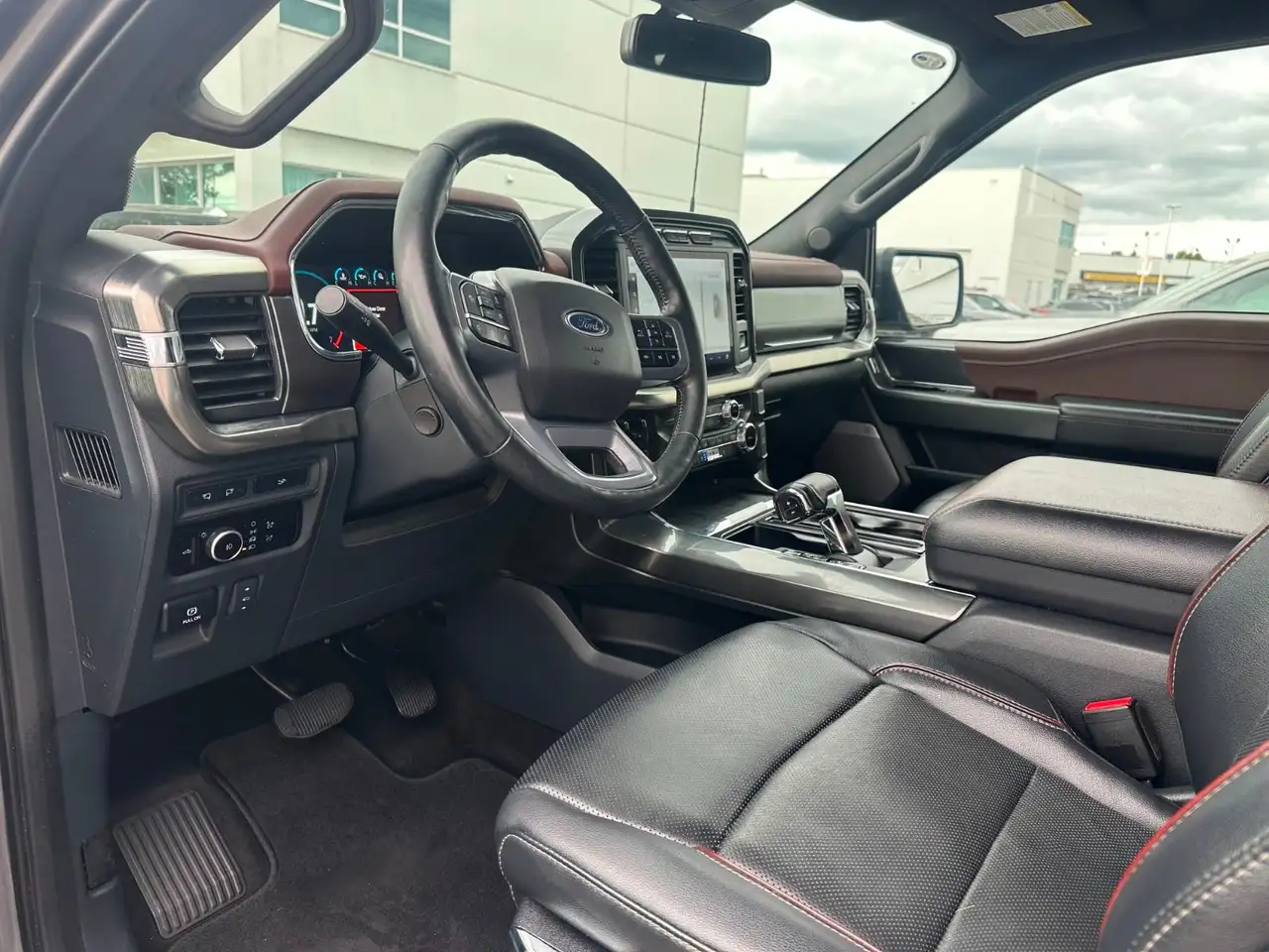 Ford F-150 - Image 10