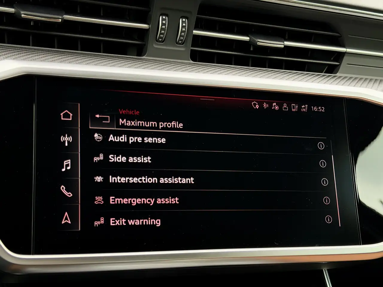 Audi RS6 - Image 39