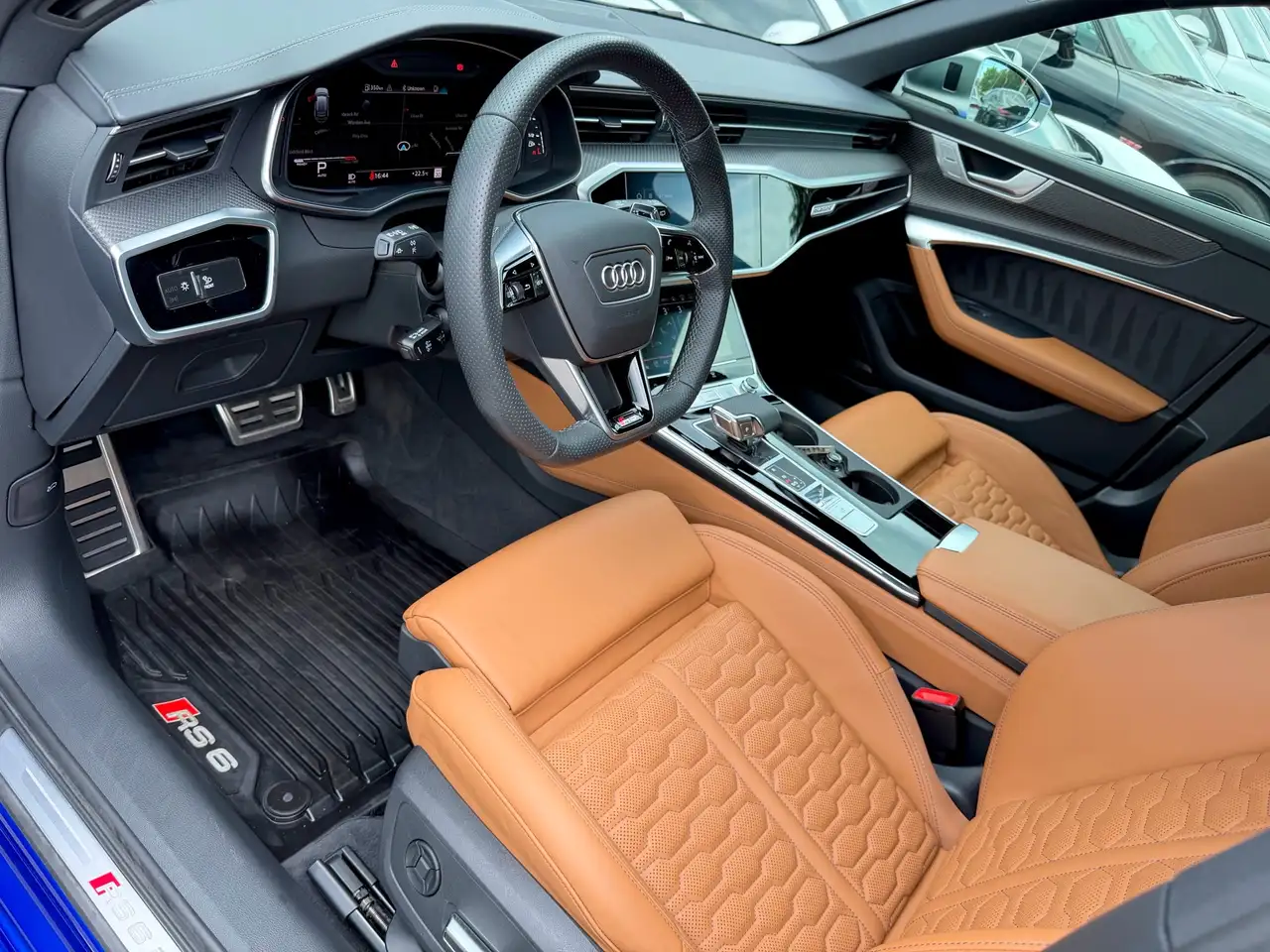 Audi RS6 - Image 10