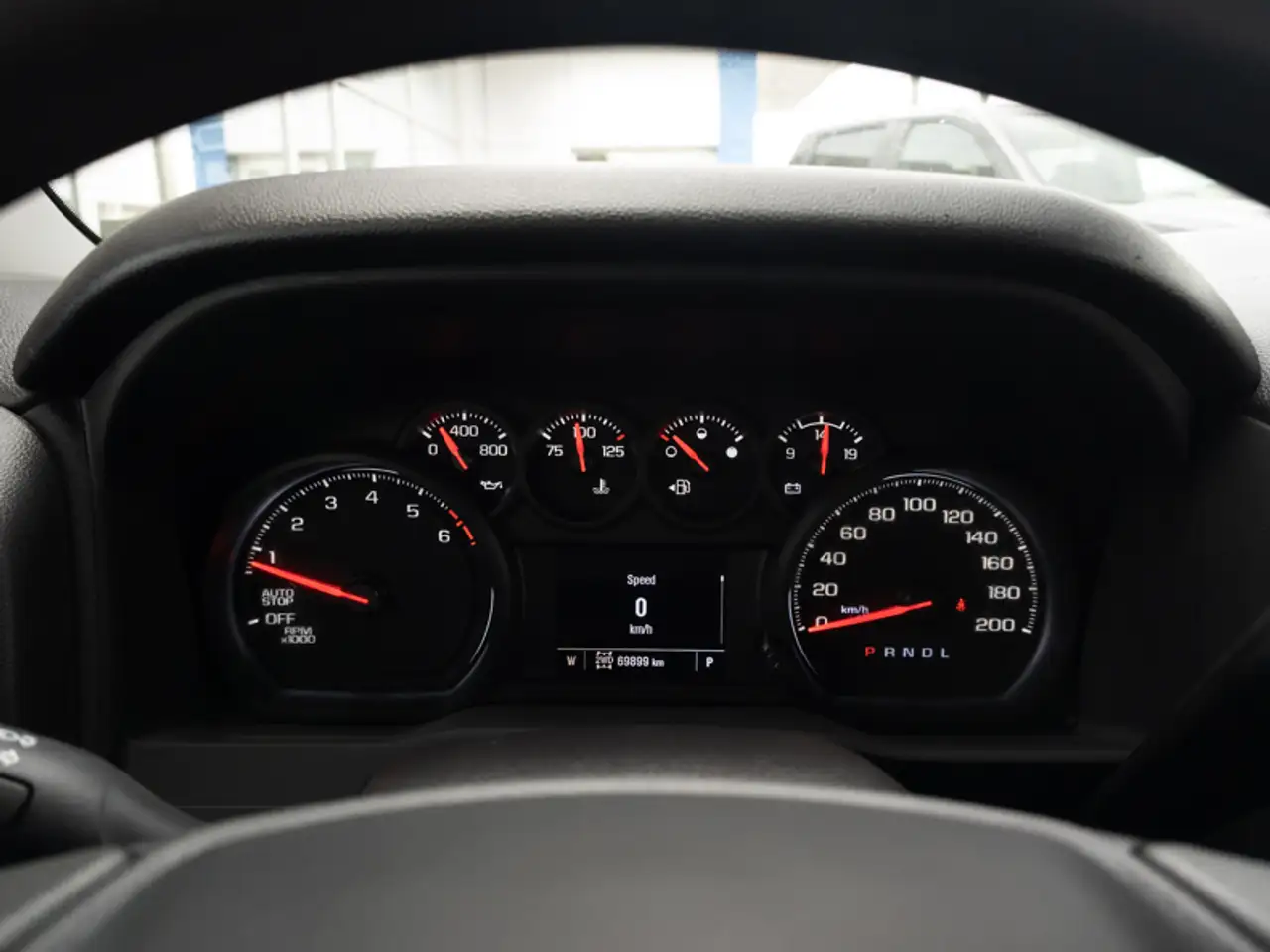 Chevrolet Silverado 1500 - Image 16