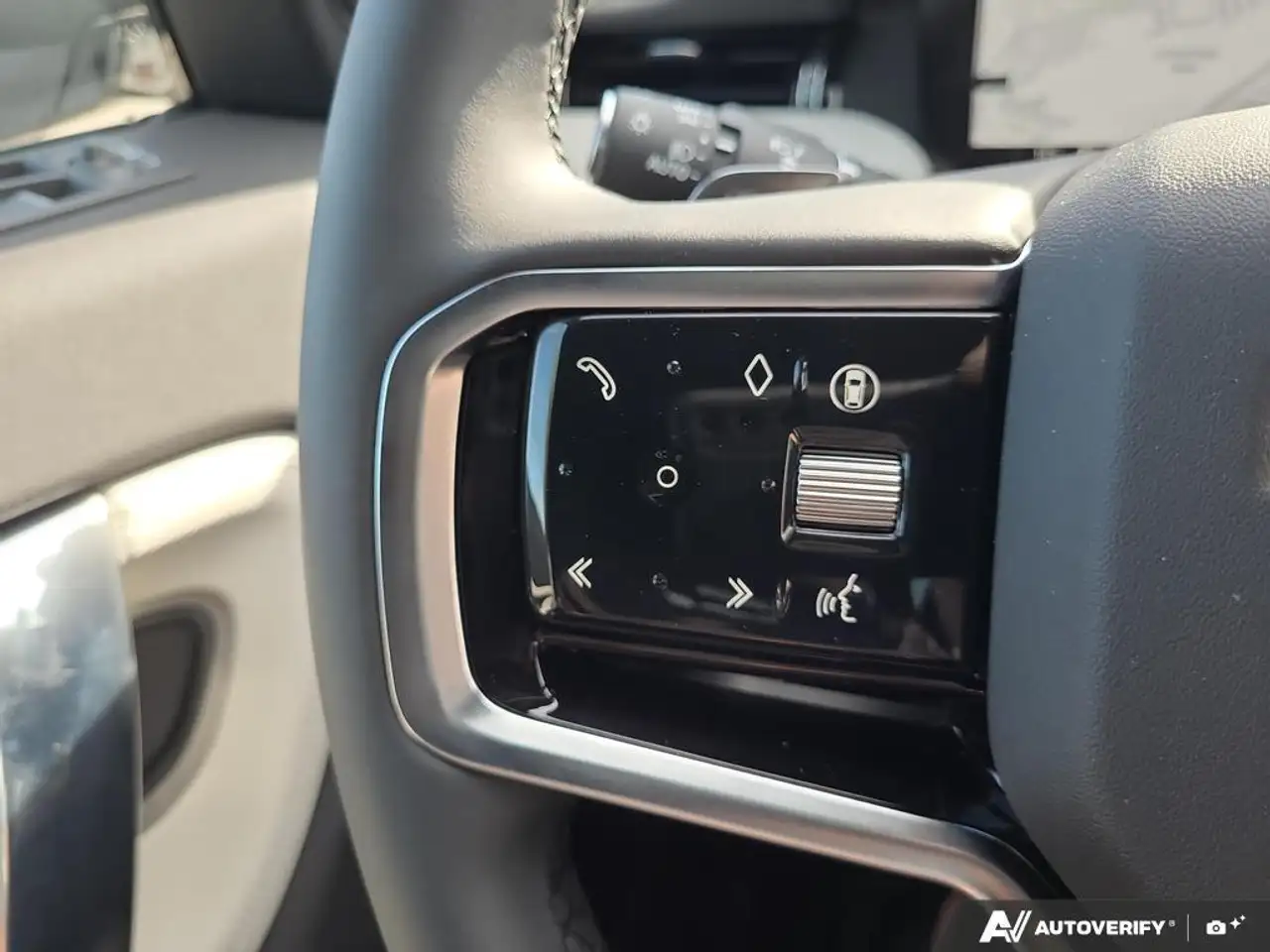 Land Rover Discovery Sport - Image 15