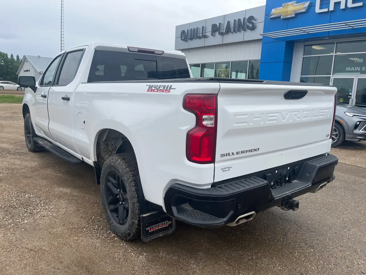 Chevrolet Silverado 1500 - Image 8