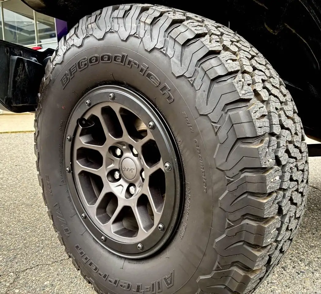 Jeep Wrangler - Image 9