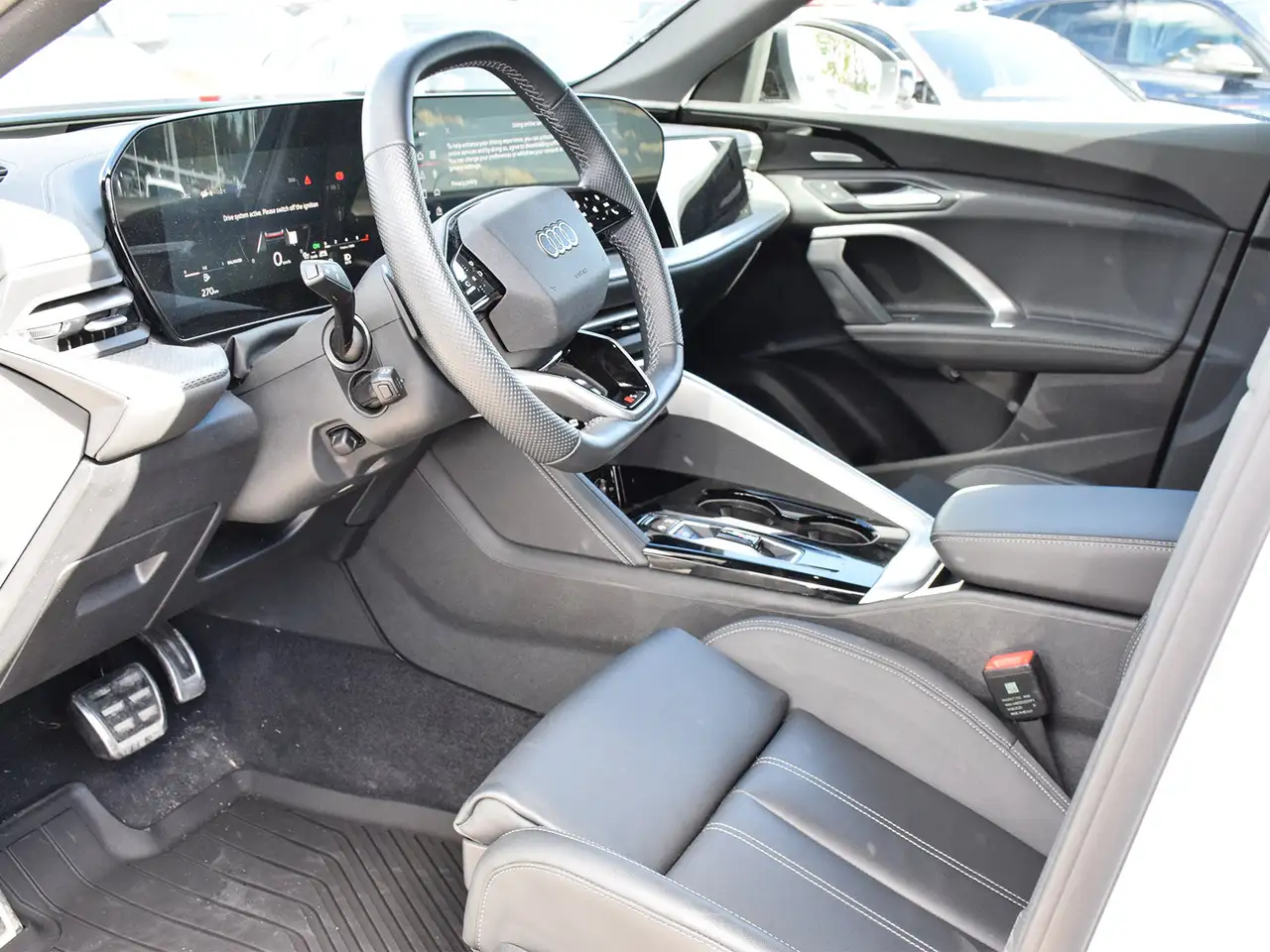 Audi Q5 - Image 10