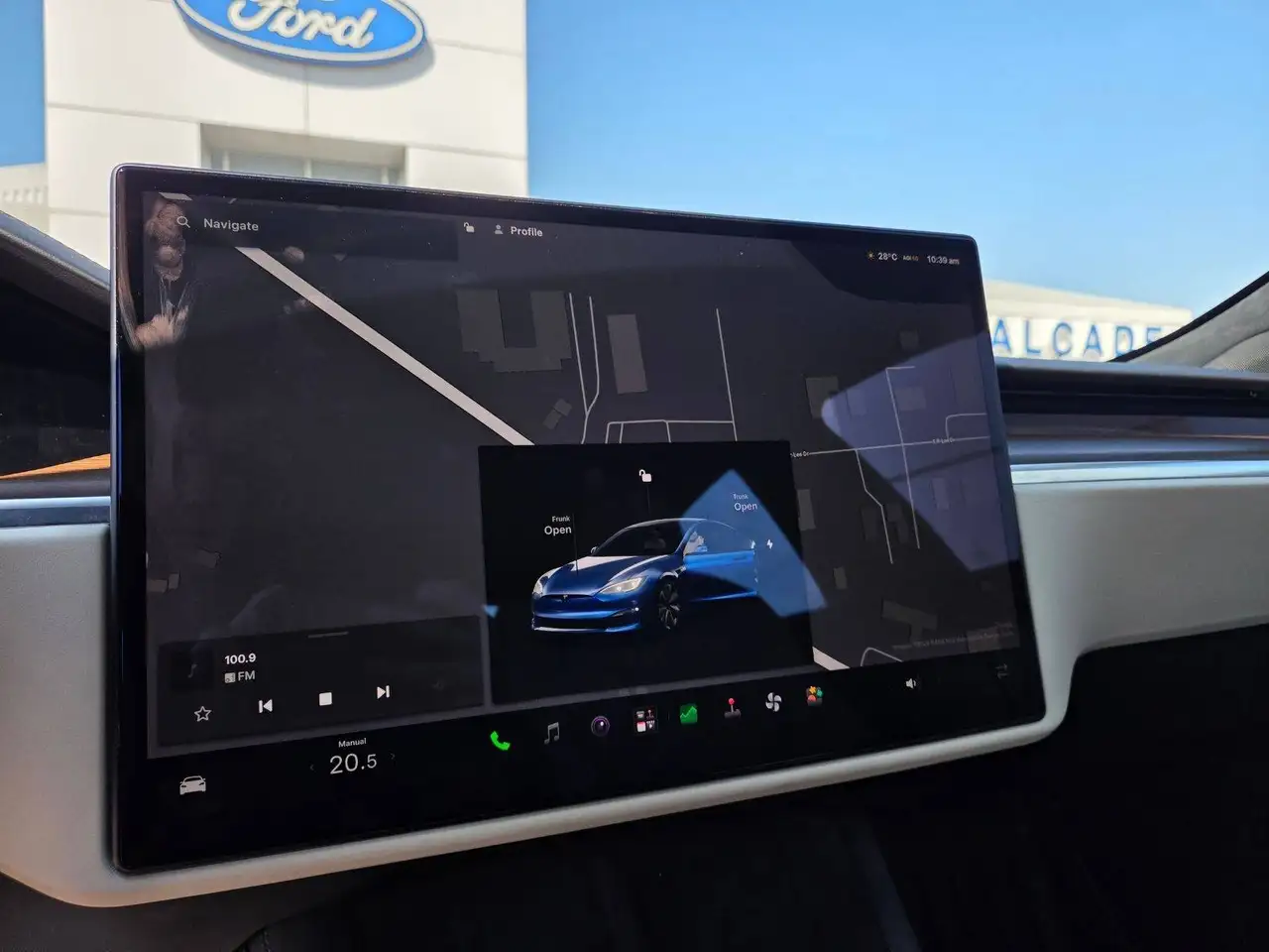 Tesla Model S - Image 19
