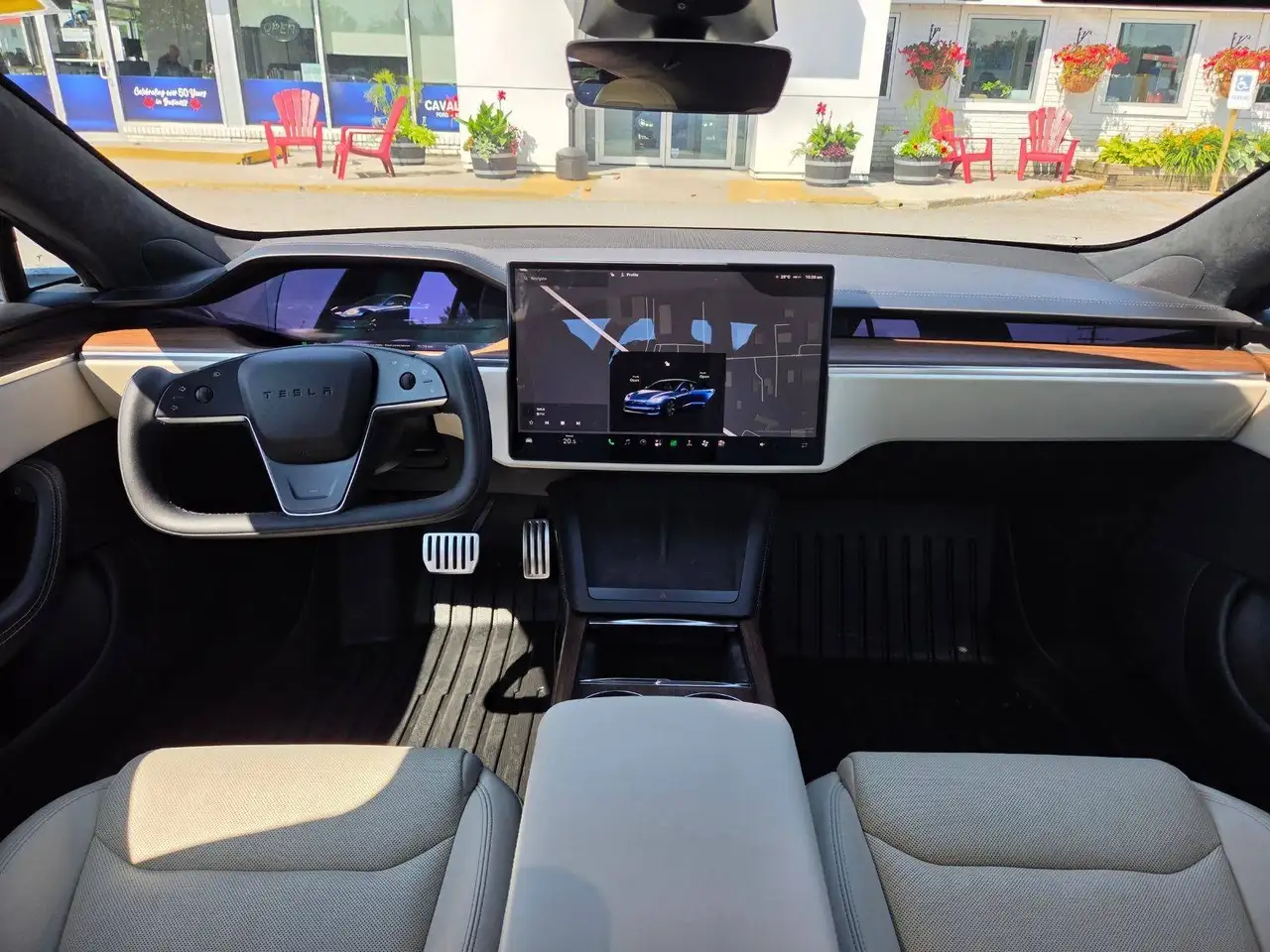 Tesla Model S - Image 18
