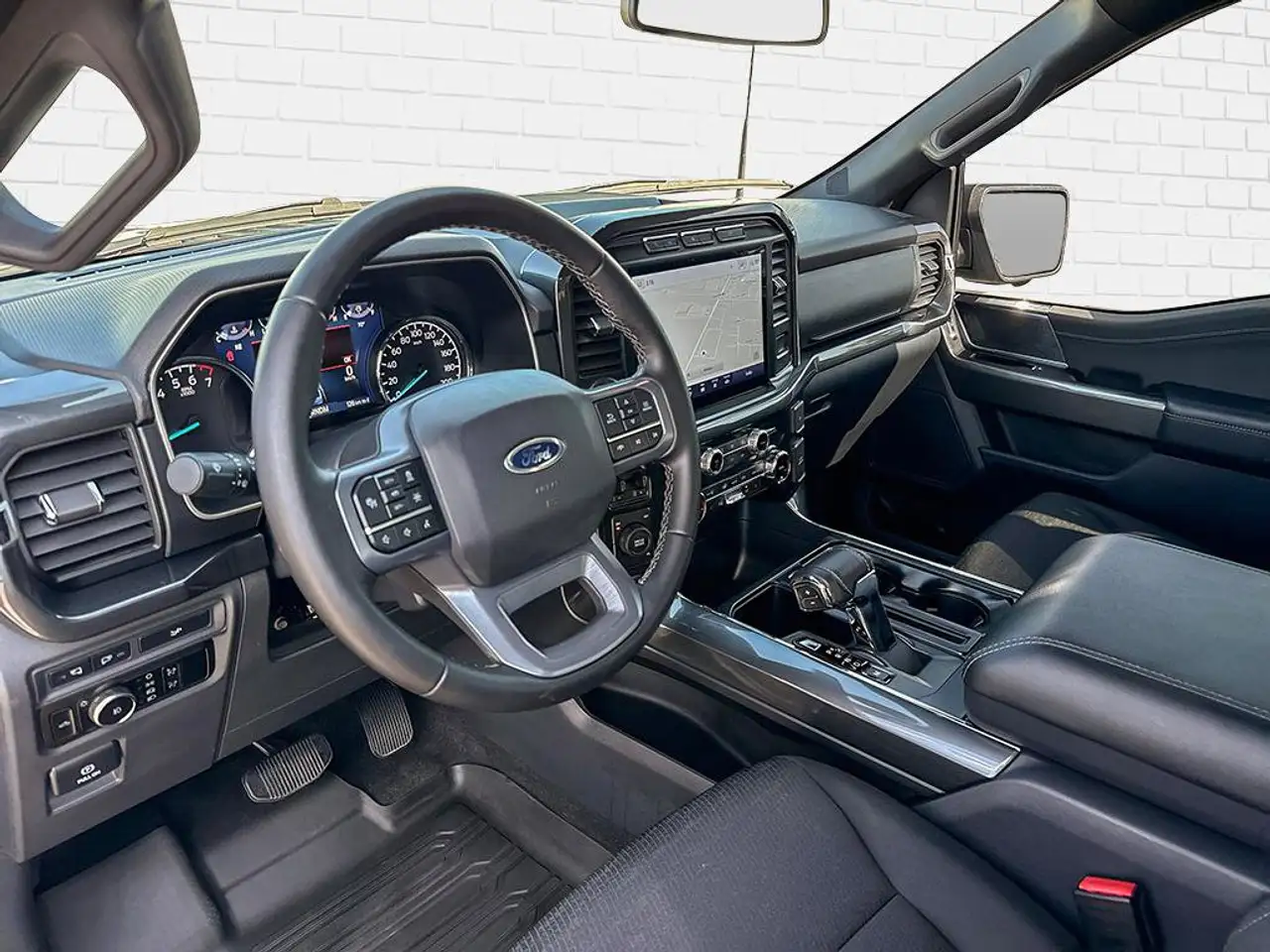 Ford F-150 - Image 17