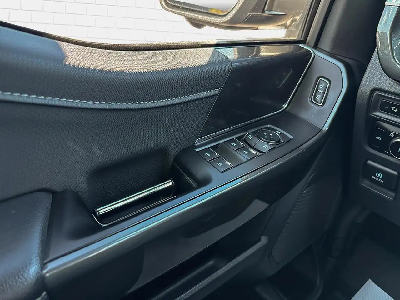 Ford F-150 - Image 21