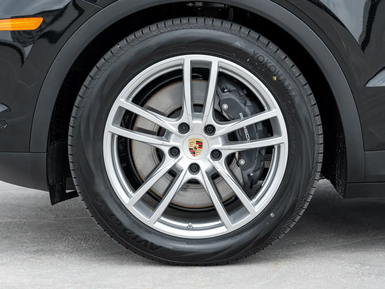 Porsche Cayenne - Image 15