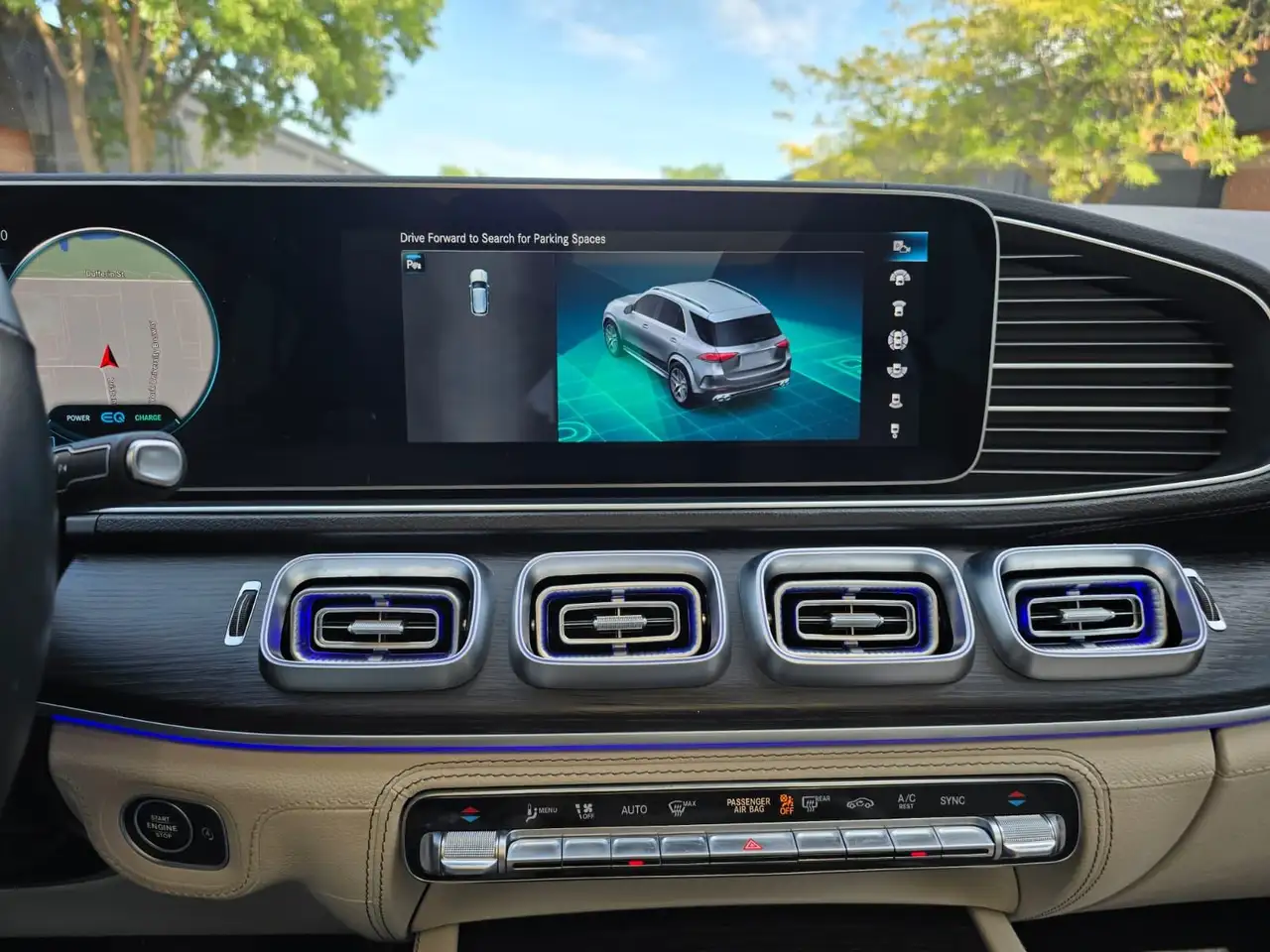 Mercedes-Benz GLE - Image 17