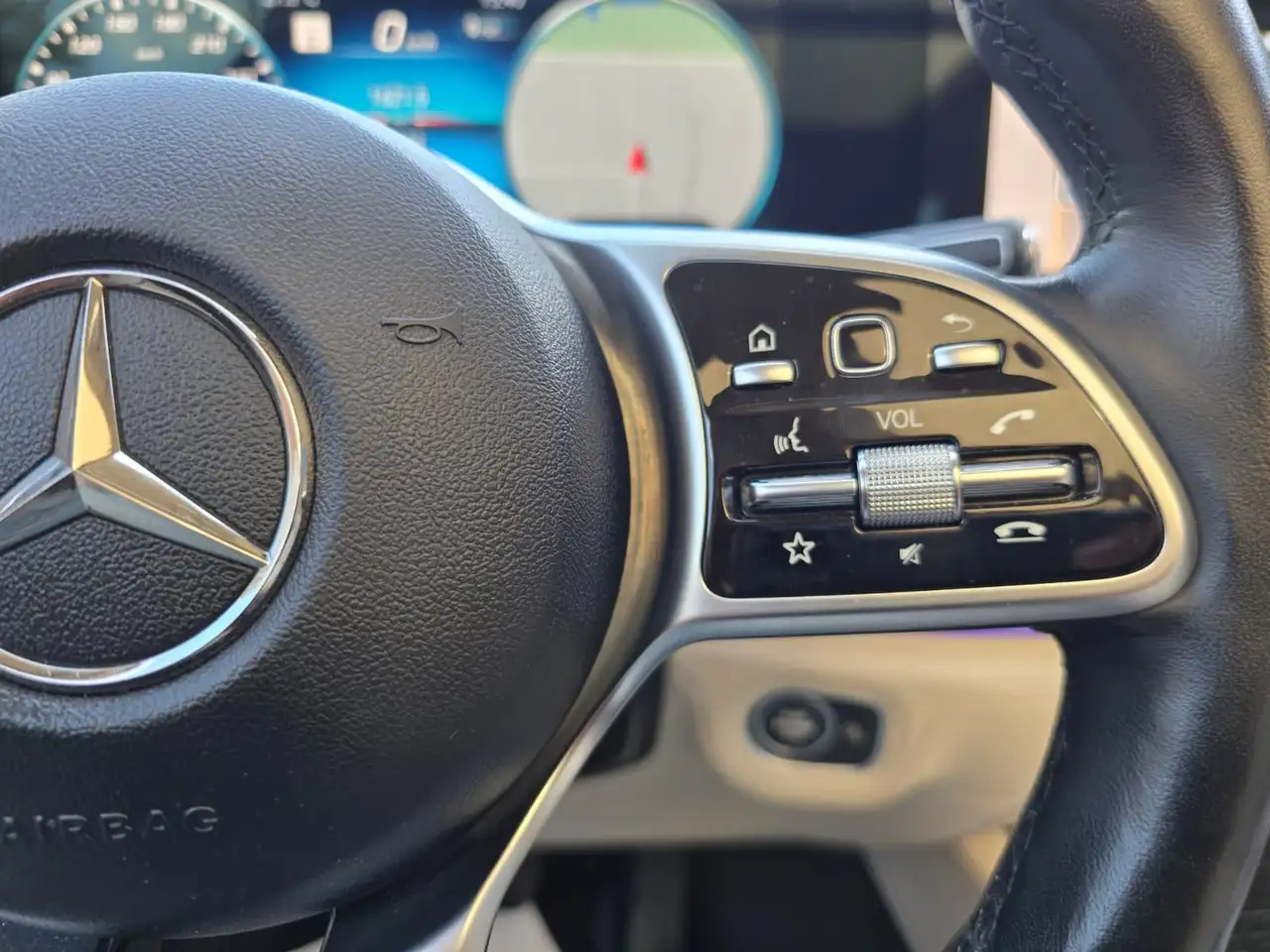 Mercedes-Benz GLE - Image 14