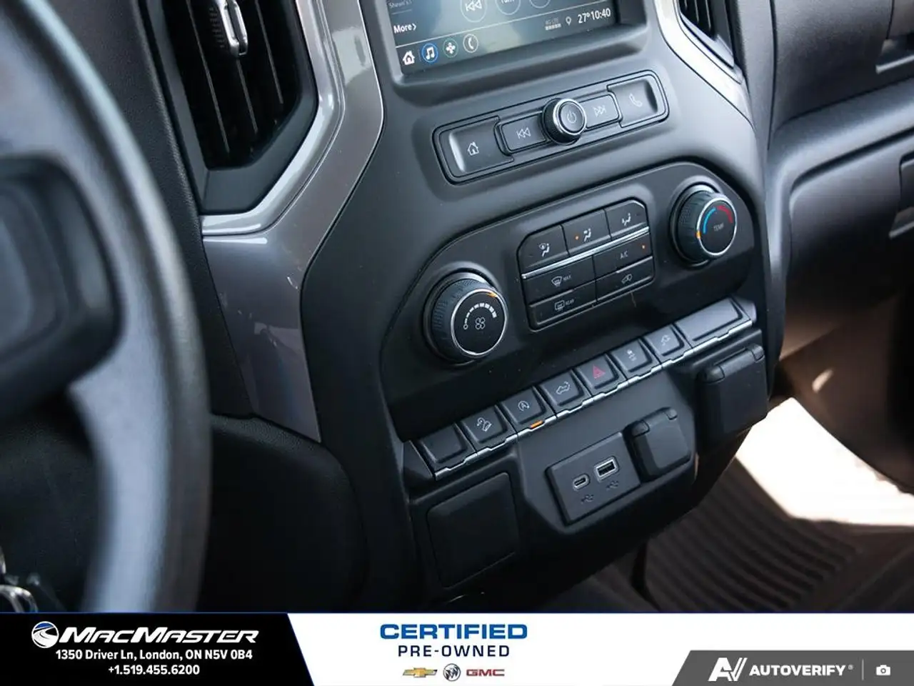 Chevrolet Silverado 1500 - Image 23