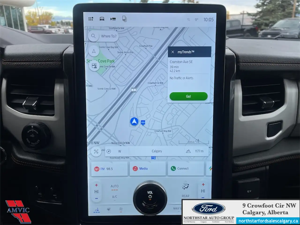 Ford Expedition - Image 18