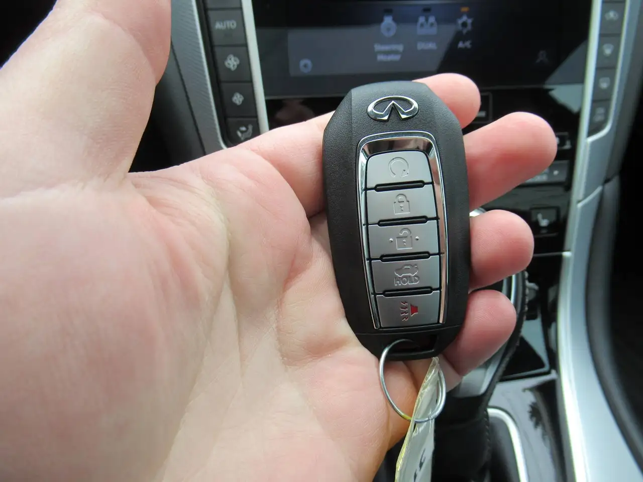 Infiniti Q50 - Image 24