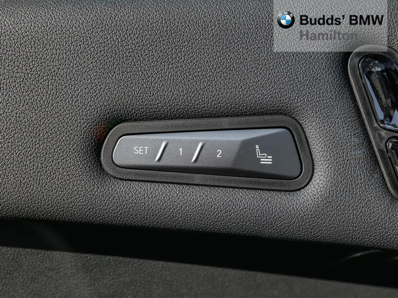 BMW iX - Image 17