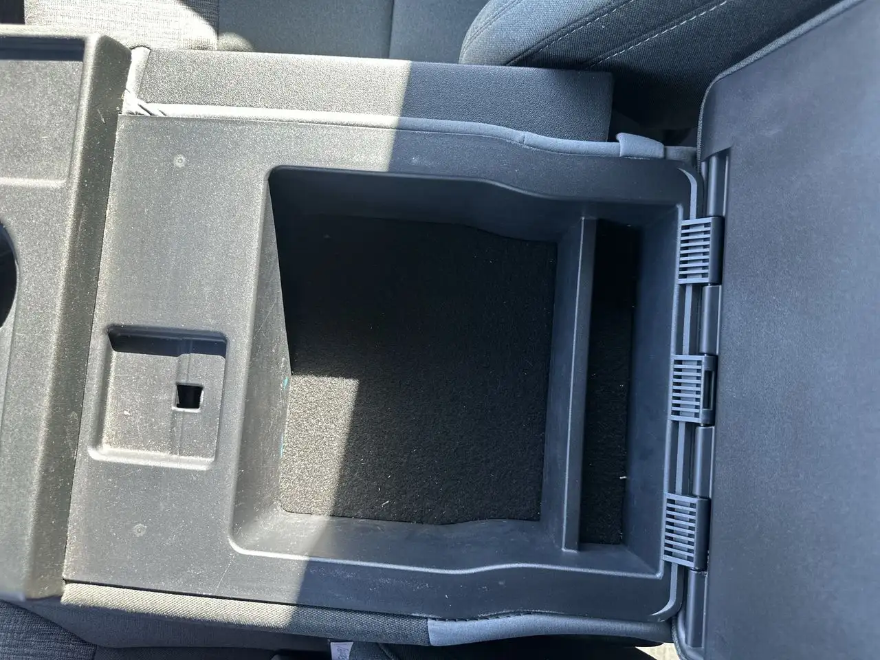 Ford F-150 - Image 21