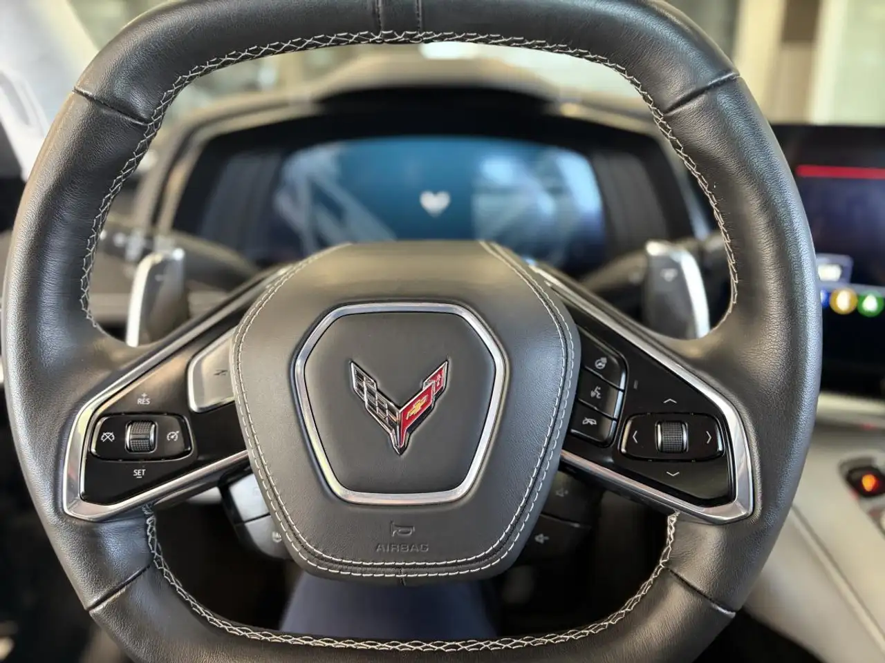 Chevrolet Corvette - Image 14