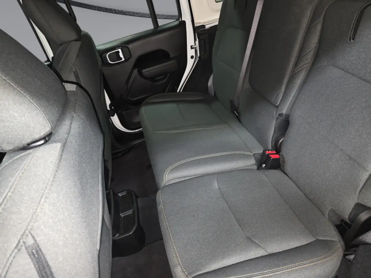 Jeep Wrangler - Image 23