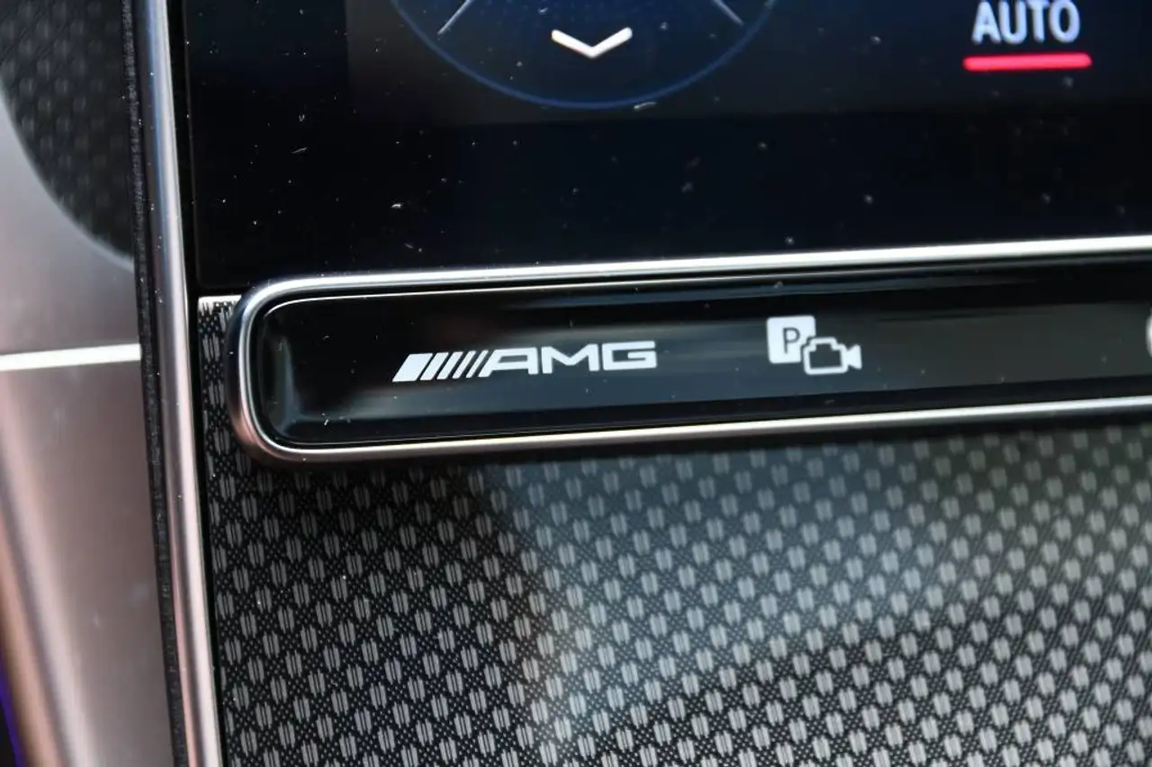 Mercedes-Benz C-Class - Image 22