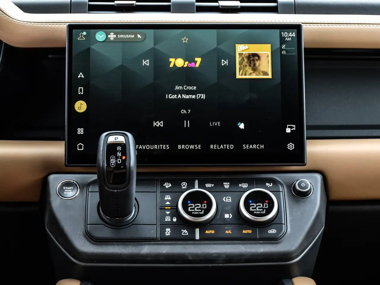 Land Rover Defender - Image 17