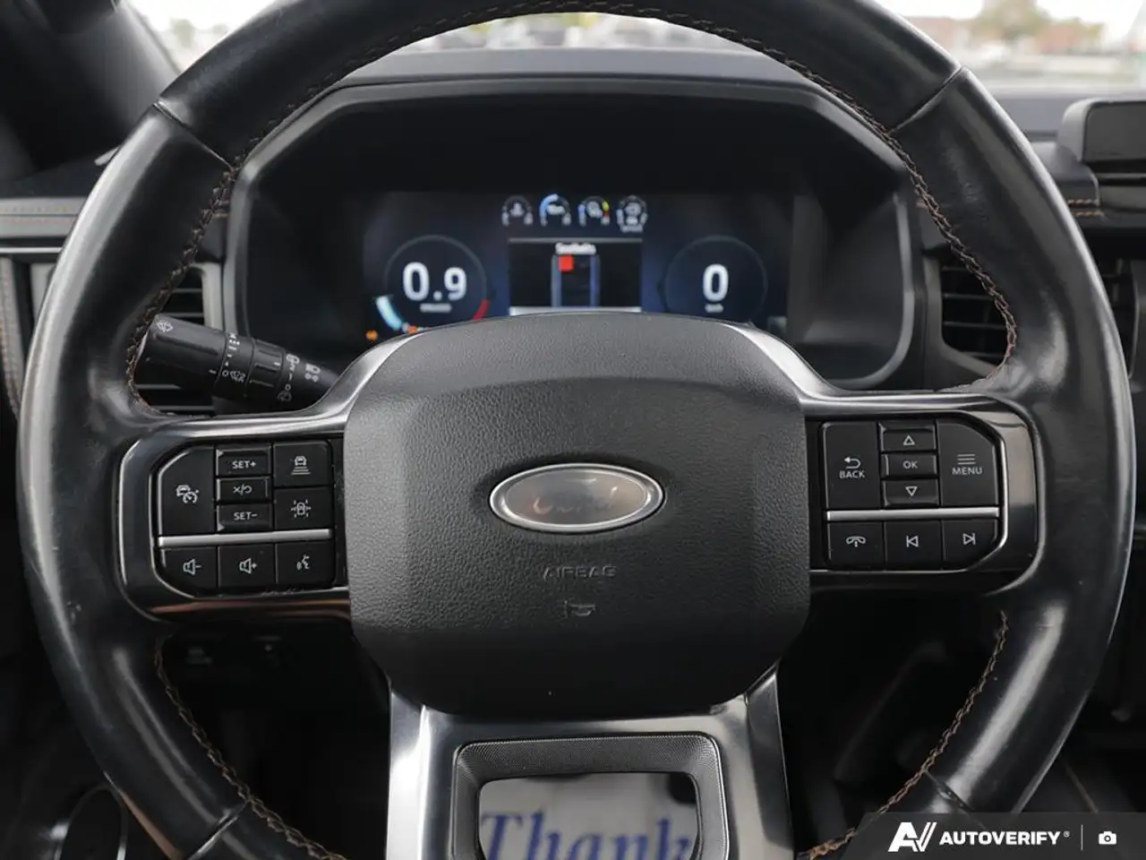 Ford Expedition - Image 14