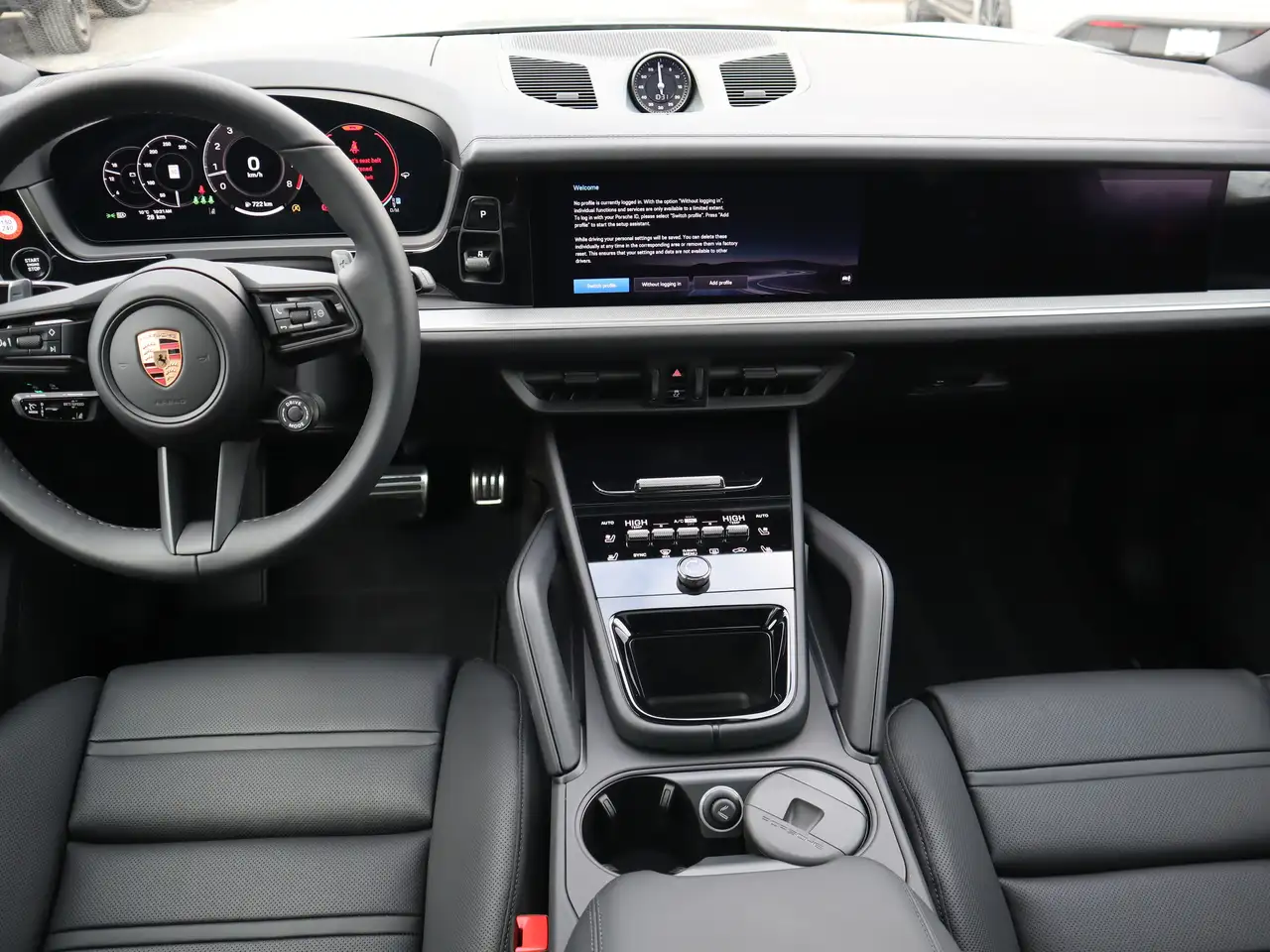 Porsche Cayenne - Image 16