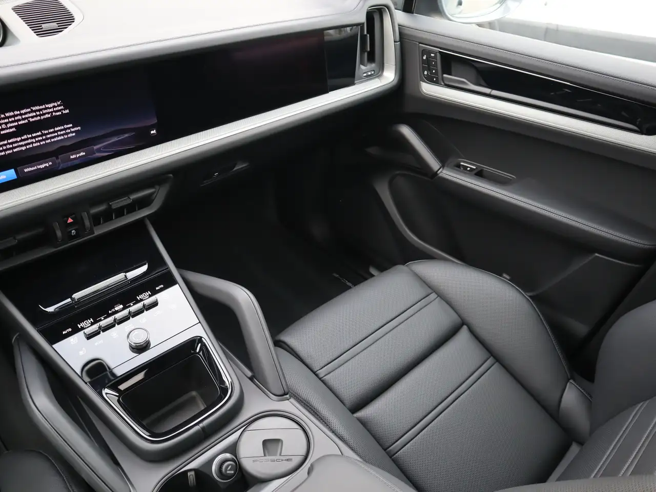 Porsche Cayenne - Image 17