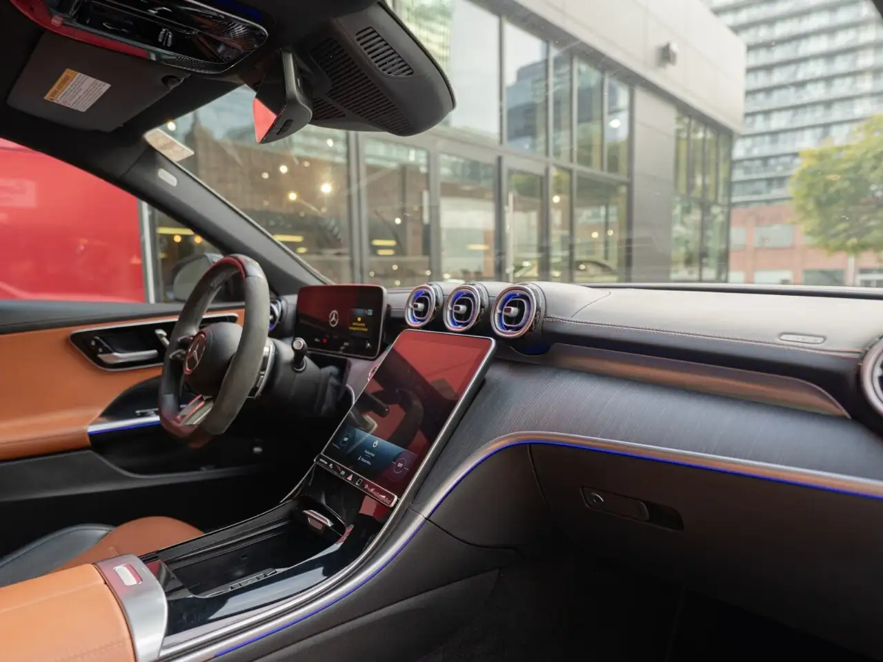 Mercedes-Benz C-Class - Image 21