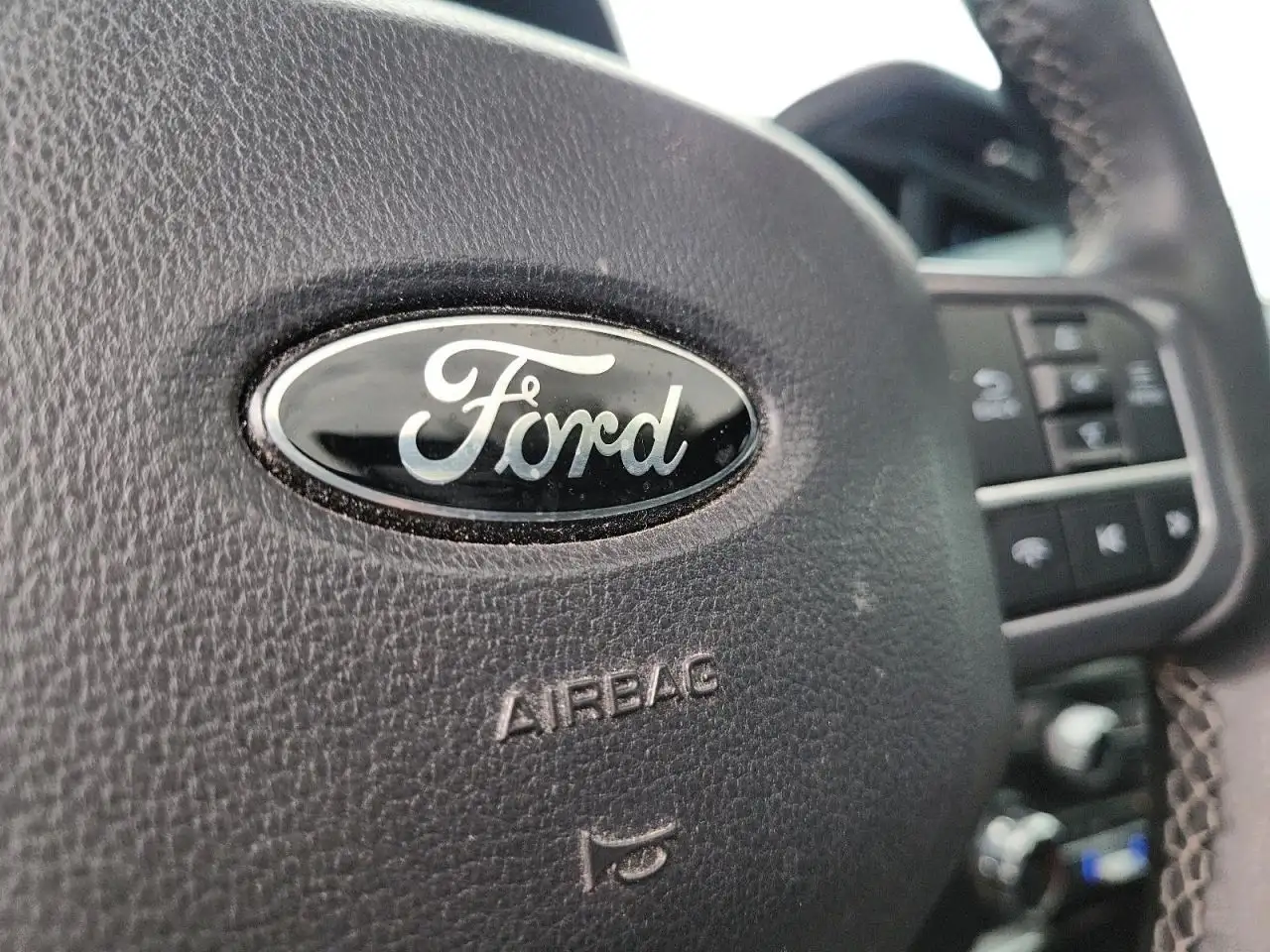 Ford F-150 - Image 20