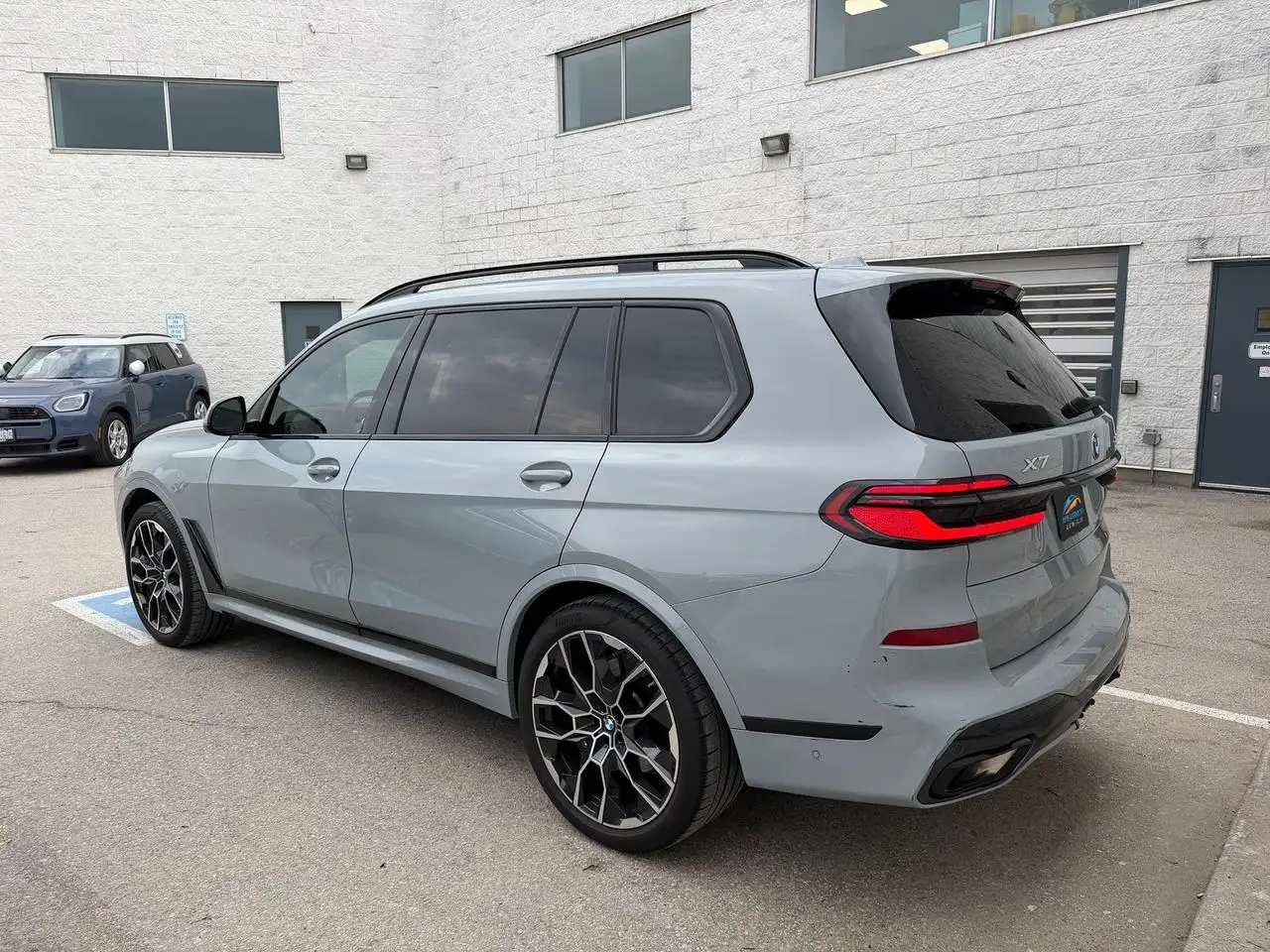 BMW X7 - Image 7