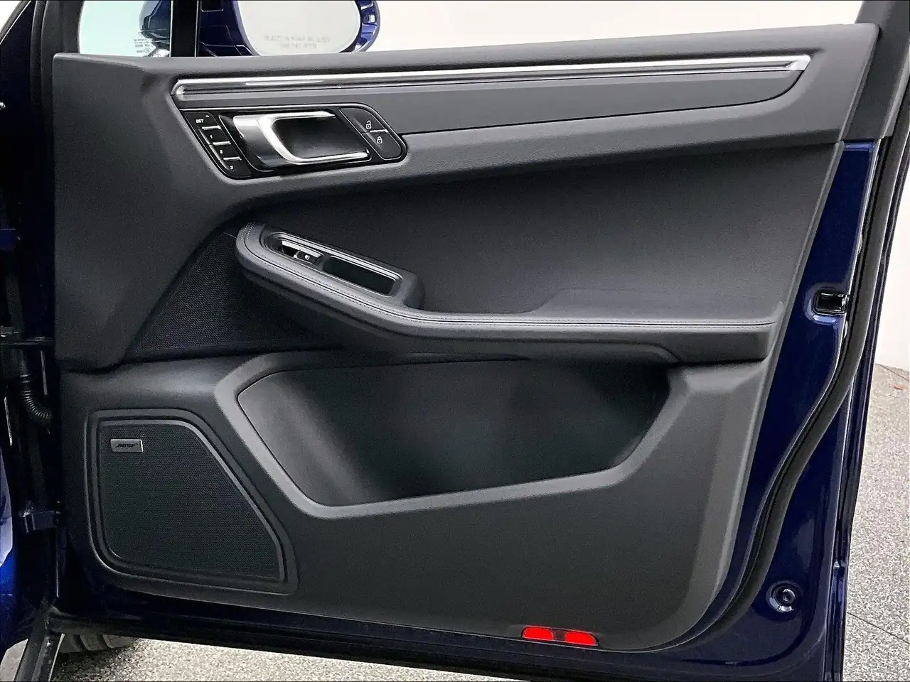 Porsche Macan - Image 29