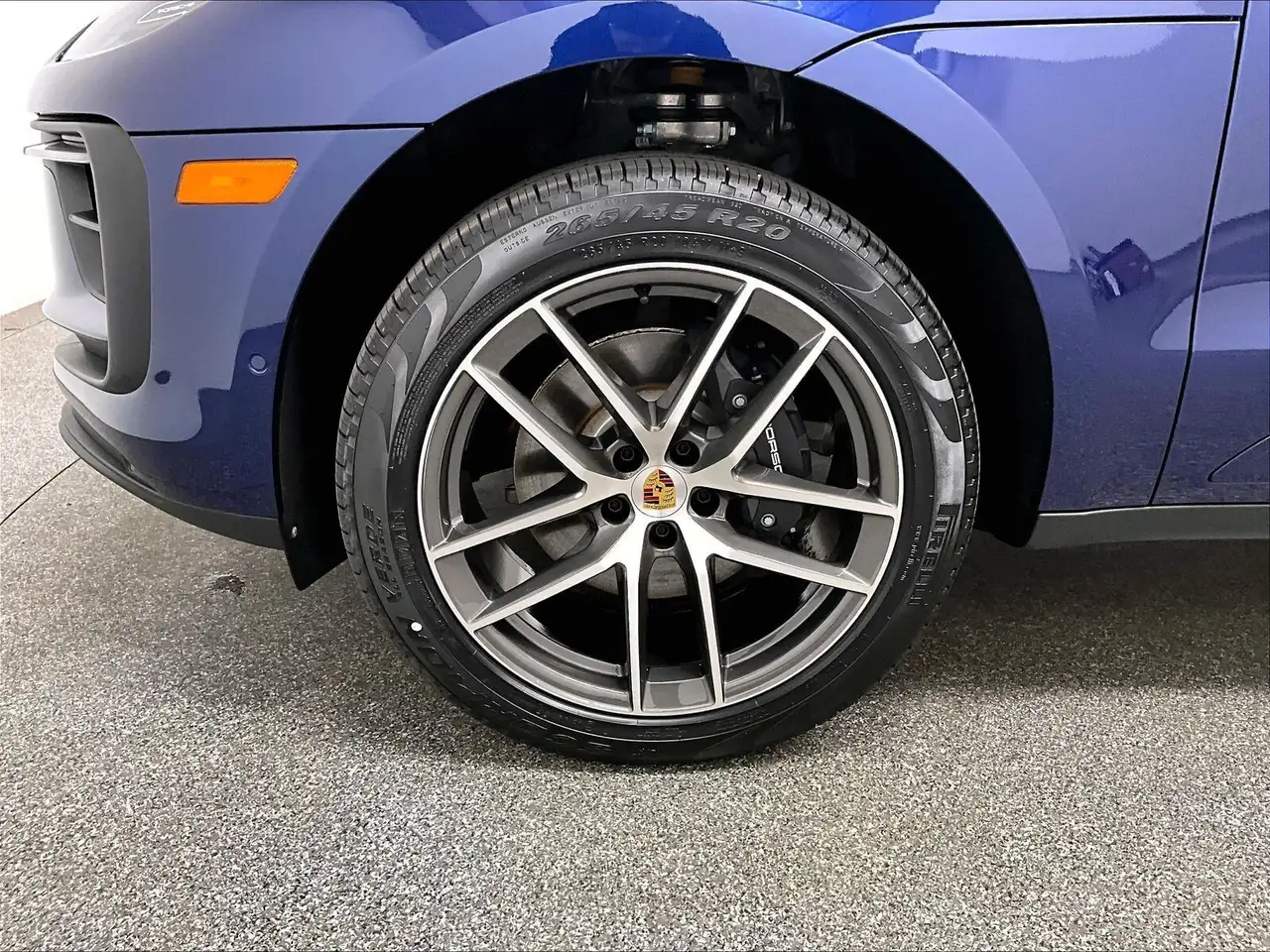 Porsche Macan - Image 37