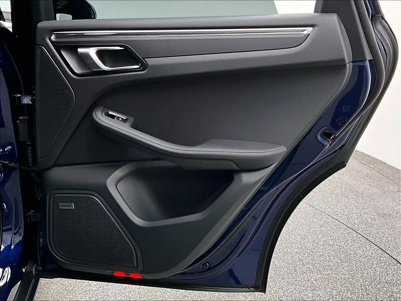 Porsche Macan - Image 30