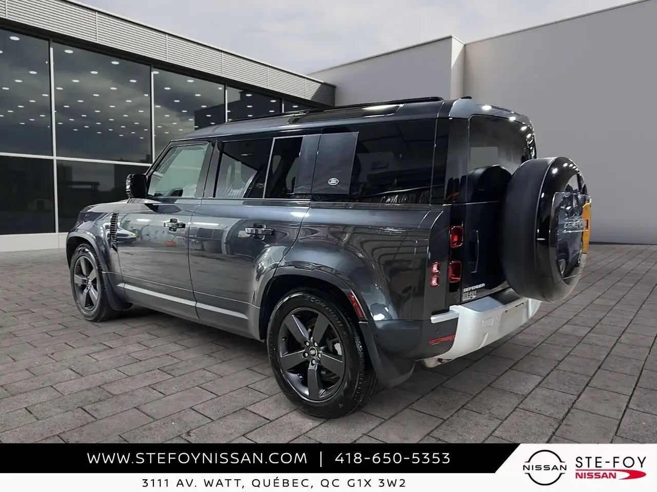 Land Rover Defender - Image 4