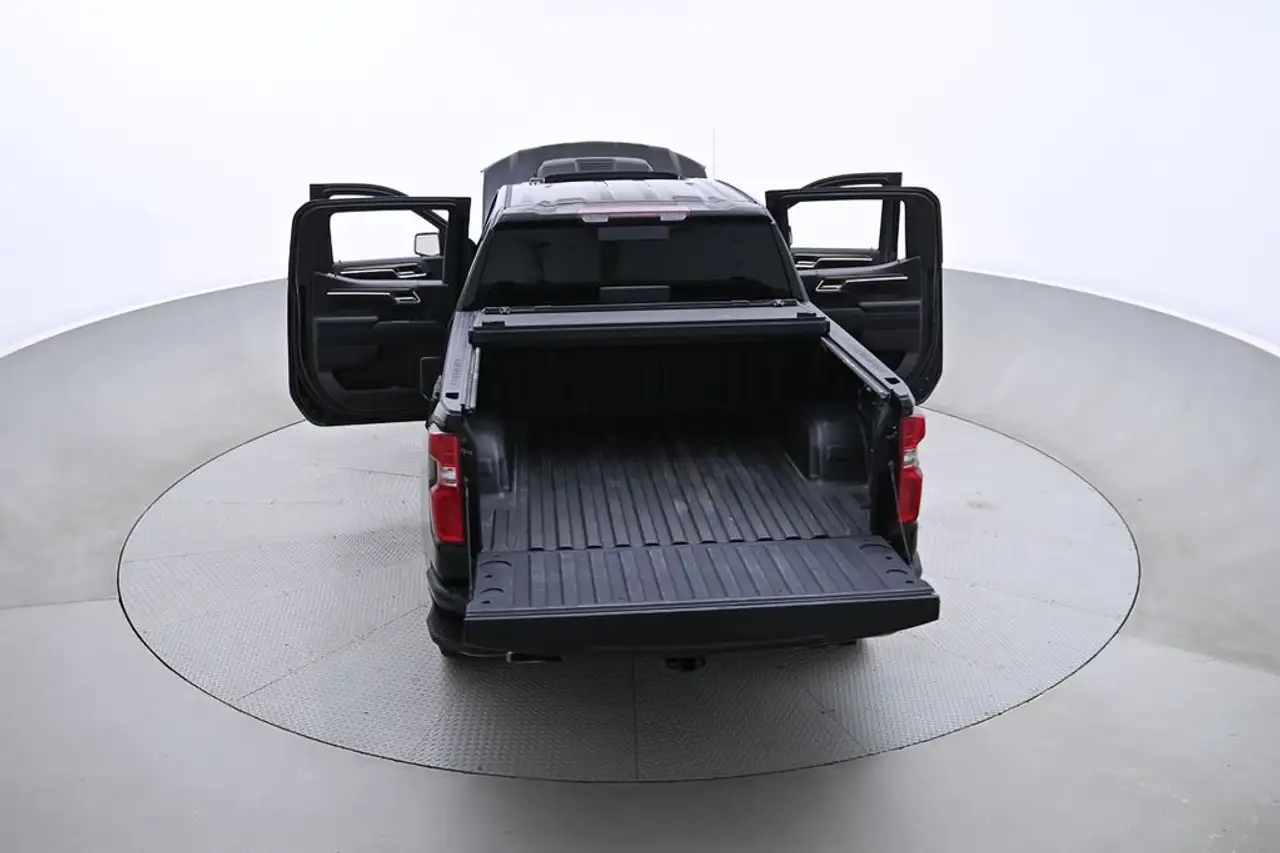 Chevrolet Silverado 1500 - Image 45