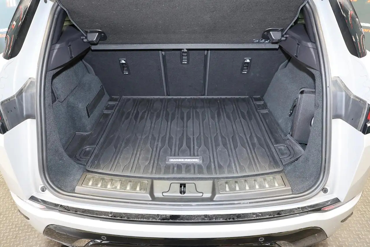 Land Rover Range Rover Evoque - Image 18